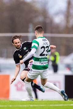 Örebros Kevin Walker och Västerås Dusan Jajic