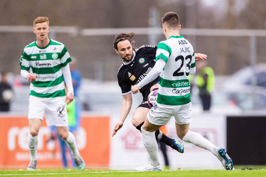 Örebros Kevin Walker och Västerås Dusan Jajic