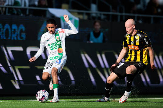 Varbergs Teshreeq Matthews och Häckens Valgeir Fridriksson