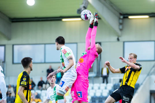 Varbergs målvakt Fredrik Andersson