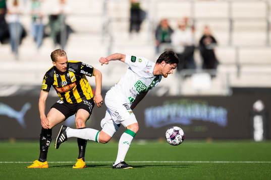 Häckens Gustav Berggren och Varbergs Robin Tranberg
