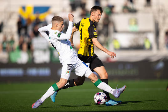 Varbergs Oliver Alfonsi och Häckens Oscar Uddenäs