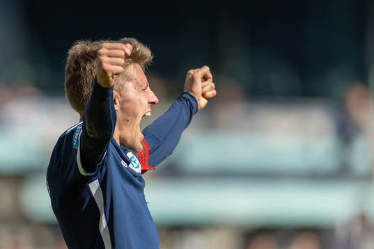 Utsiktens Erik Westermark jublar