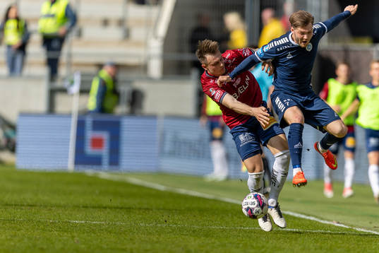 Örgrytes Marcus Haglind Sangré mot Utsiktens Karl Bohm