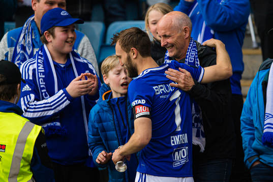 Magnus Wolff Eikrem of Molde celebrates with his dad, Knut
