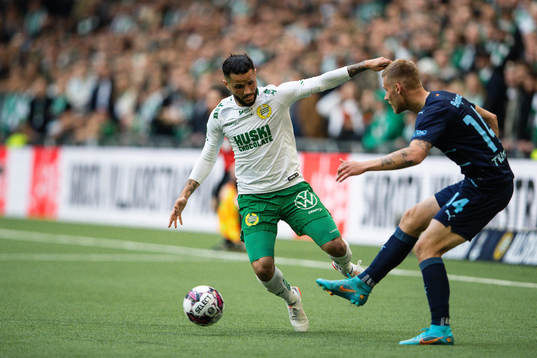Hammarbys Mohanad Jeahze och Malmö FFs Felix Beijmo