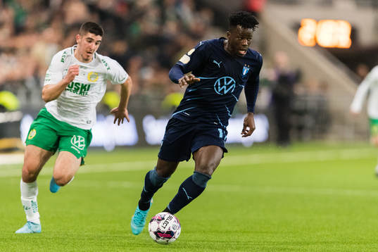 Hammarbys Mayckel Lahdo och Malmö FFs Malik Abubakari
