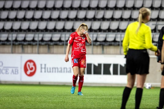 i220502 Örebros Anna Sandberg deppar