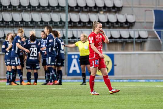 Örebros Berglind Ros Augustdottir deppar