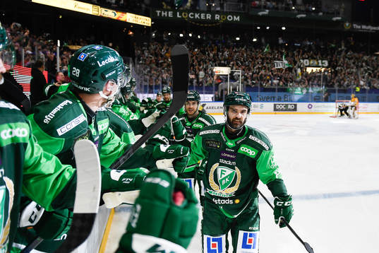Färjestads Martin Johansson jublar