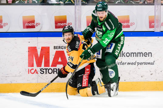 Luleås Brendan Shinnimin och Färjestads Adam Ginning