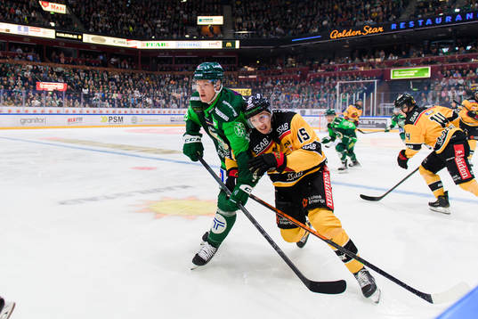 Färjestads Gustav Rydahl och Luleås Carl Mattsson
