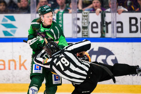 Färjestads Joakim Nygård i bråk med Luleås Julius Honka