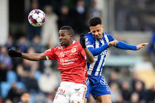 Kalmars Nahom Girmai Netabay och IFK Göteborgs Tobias Sana