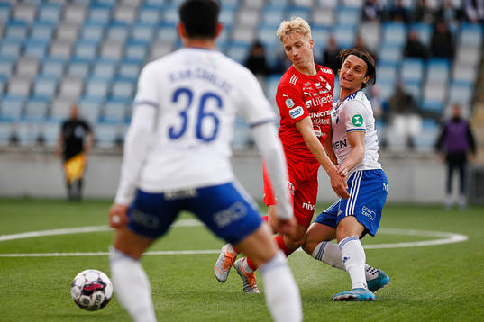 Värnamos Victor Larsson och IFK Norrköpings Jonathan Levi