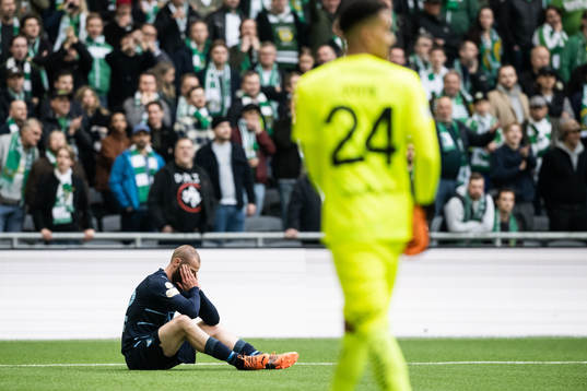 Malmö FFs Jo Inge Berget har ont