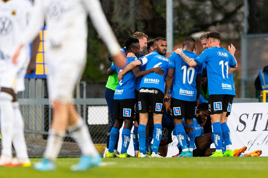 Halmstads spelare jublar