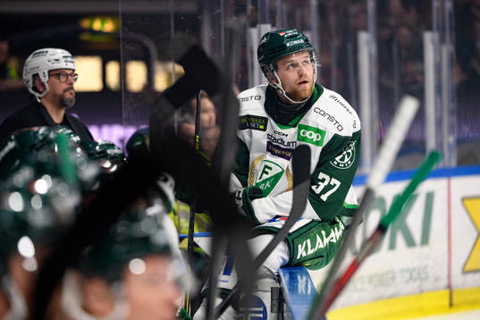 Färjestads Adam Ginning deppar