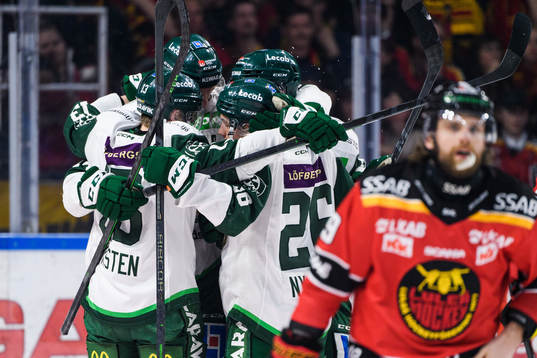 Färjestads spelare jublar