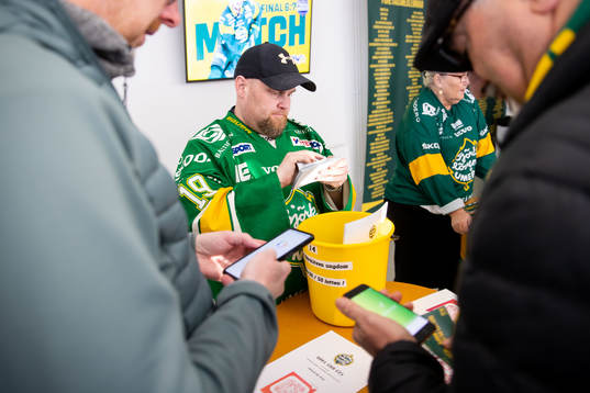 50/50 lotter säljs