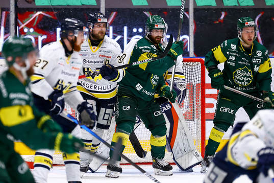 s Nichlas Torp och Björklövens Alex Hutchings