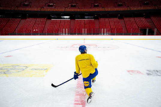 Calle Själin of the Swedish national ice hockey team