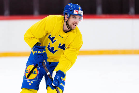Henrik Tömmernes of the Swedish national ice hockey team