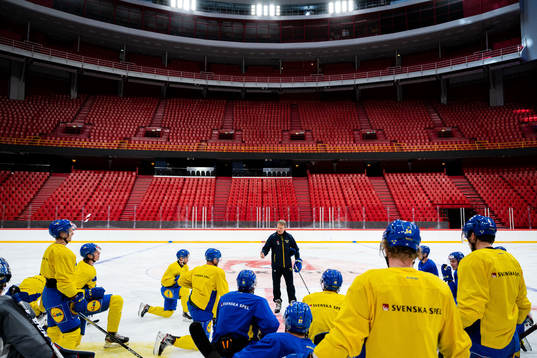 Head coach Johan Garpenlöv of the Swedish national ice