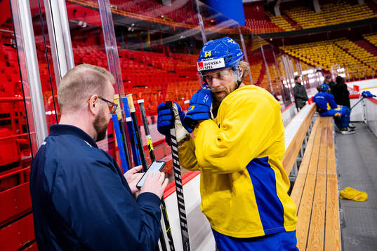 Press officer Linus Hugosson and Anton Lindholm of the
