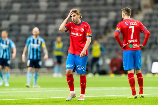 Helsingborgs Charlie Weberg deppar