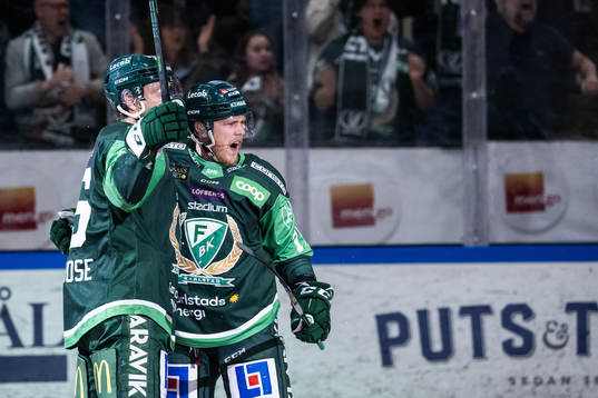 Färjestads Patrik Lundh jublar