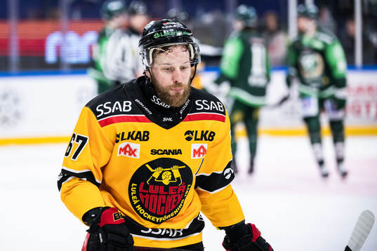 Luleås Linus Omark deppar