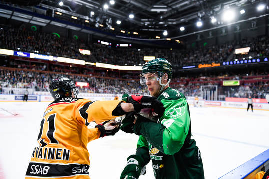 Luleås Linus Fröberg och Färjestads Victor Ejdsell