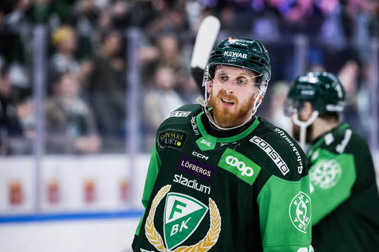 Färjestads Pontus Widerström jublar