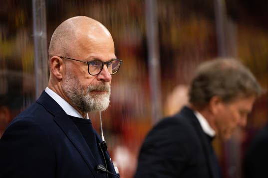 Assistant coach Markus Åkerblom of Sweden