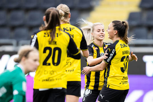 Häckens Johanna Ryttning Kaneryd jublar