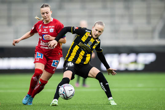 Linköpings Olga Ahtinen och Häckens Filippa Curmark