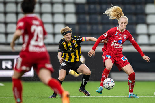 Häckens Rosa Kafaji och Linköpings Amalie Vangsgaard