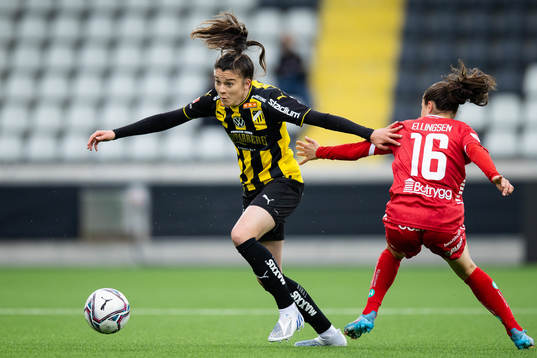 Häckens Anna Julia Csiki och Linköpings Heidi Ellingsen