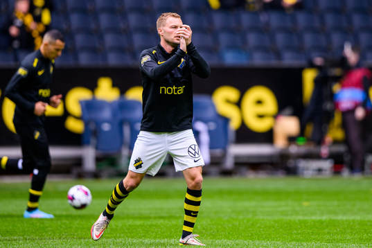 s Sebastian Larsson