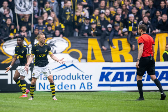 s Sebastian Larsson reagerar