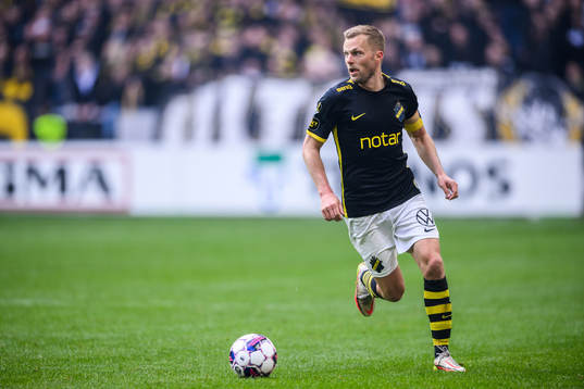 s Sebastian Larsson