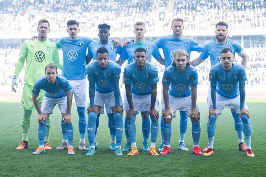 Malmö FFs målvakt Johan Dahlin, Dennis Hadzikadunic,