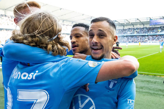 Malmö FFs Veljko Birmancevic jublar
