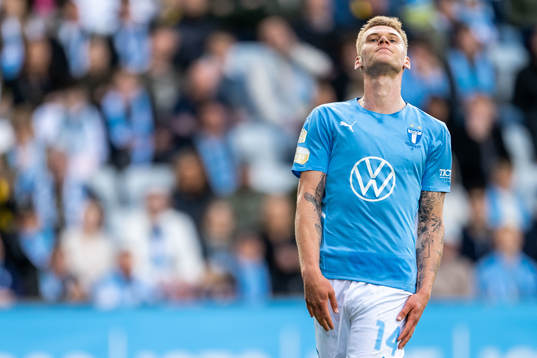 Malmö FFs Felix Beijmo deppar
