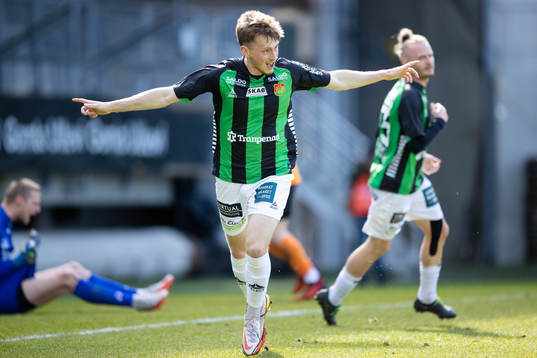Bläddra bland fler bilder av Fotboll, Ettan södra, herr, GAIS - Torns IF