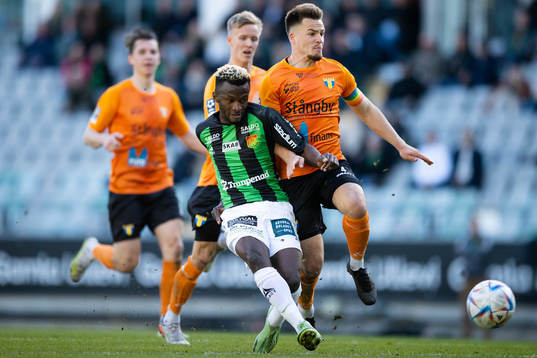 GAIS Rickard Emeka Friday och Torns Kevin Robért