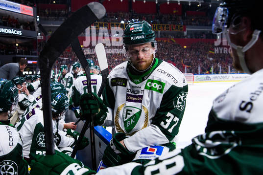 Färjestads Adam Ginning deppar