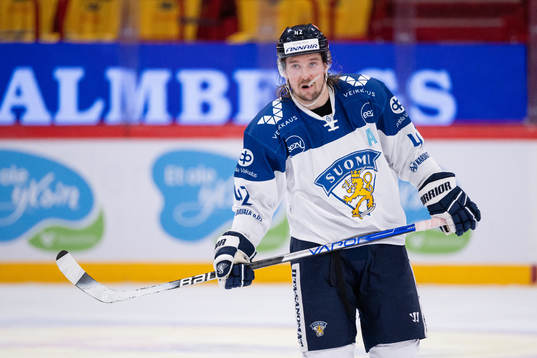 Sami Vatanen of Finland