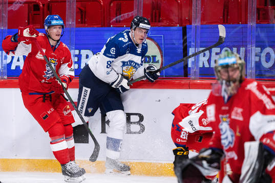 Saku Maenalanen of Finland